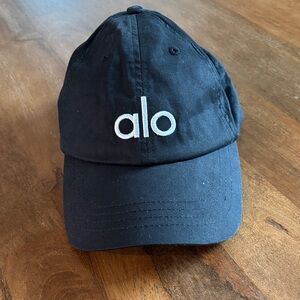ALO Black Cap